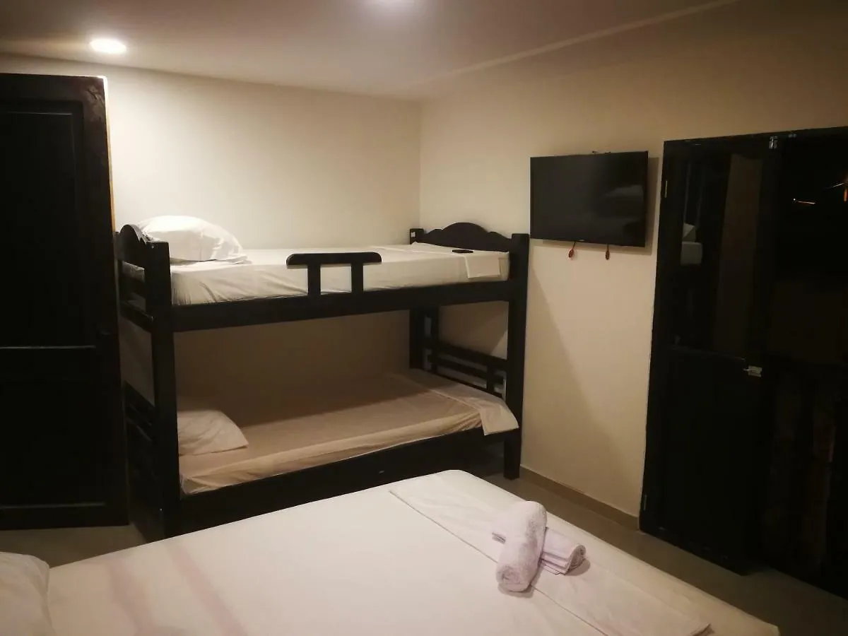 Otro Mundo Hostal Cartagena Guest house