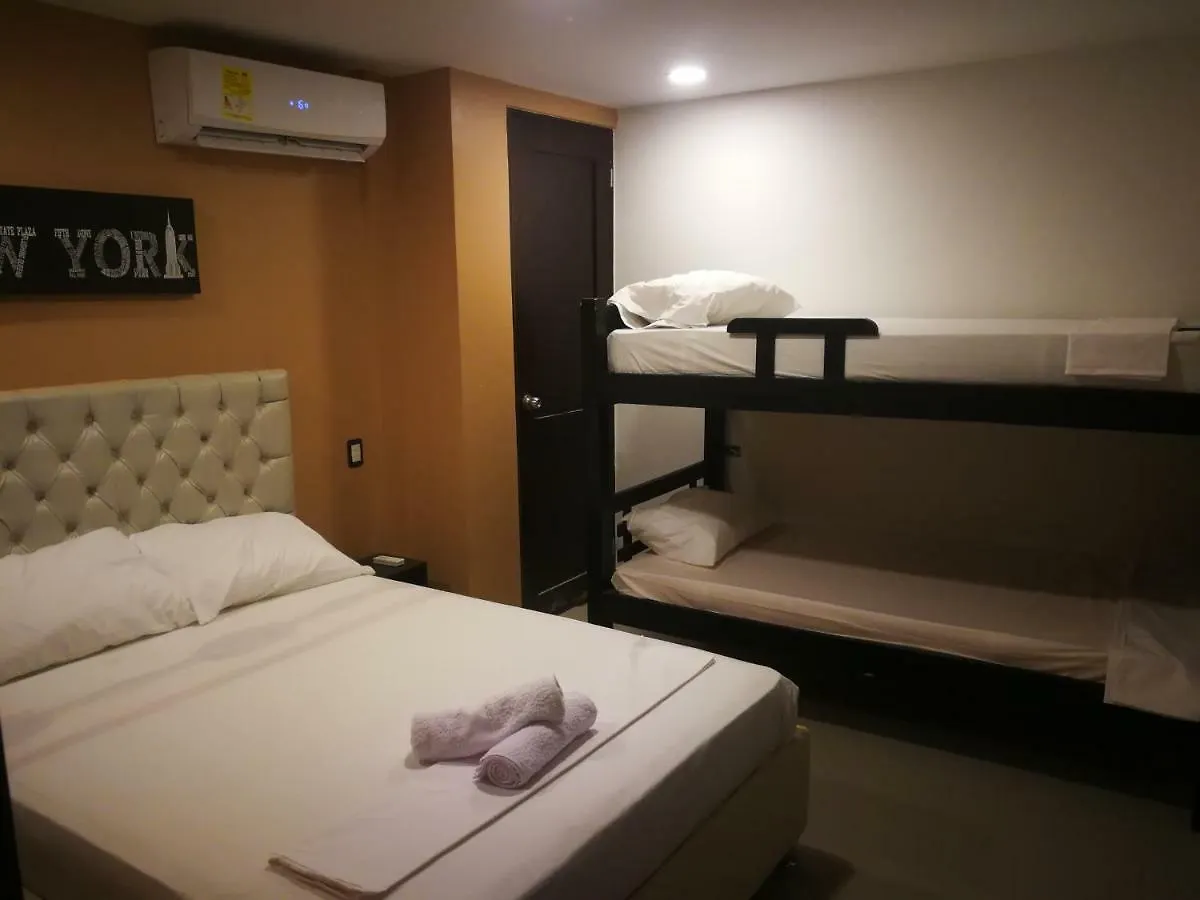 Otro Mundo Hostal Cartagena 2*,